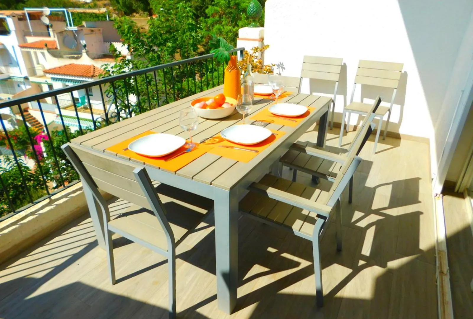 Holiday home Gmid Immo Casa Las Camelias Roses